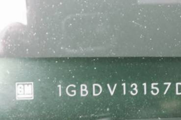 VIN prefix 1GBDV13157D1