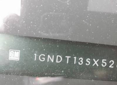 VIN prefix 1GNDT13SX523