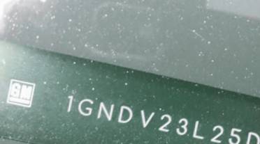 VIN prefix 1GNDV23L25D2