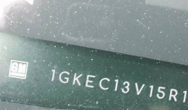 VIN prefix 1GKEC13V15R1