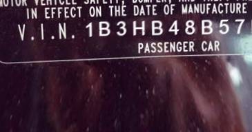 VIN 1B3HB48B57D529748