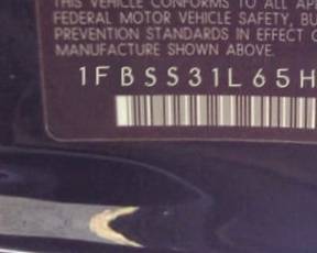 VIN 1FBSS31L65HB17561