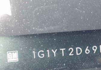 VIN 1G1YT2D69F5600301