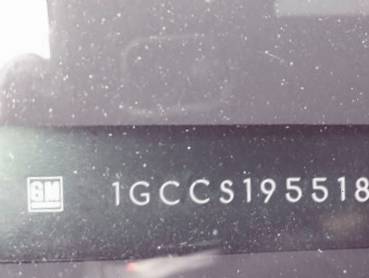 VIN 1GCCS195518182373