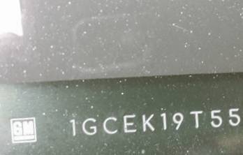 VIN 1GCEK19T55E280303
