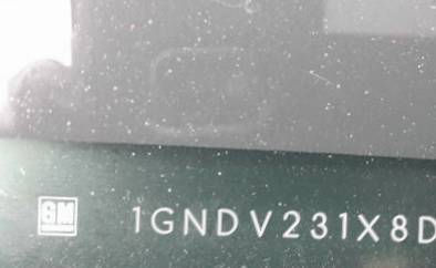 VIN 1GNDV231X8D196401
