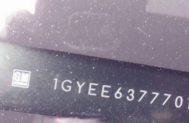 VIN 1GYEE637770138982