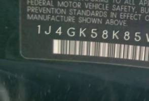 VIN 1J4GK58K85W503592