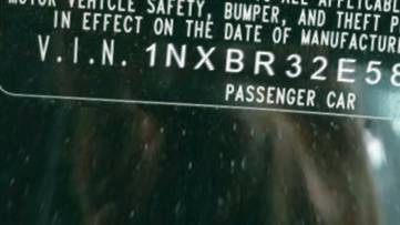 VIN 1NXBR32E58Z971374