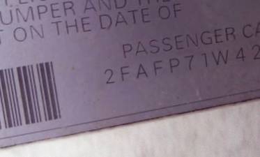 VIN 2FAFP71W42X118368
