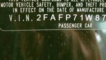 VIN 2FAFP71W87X156449