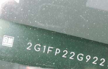 VIN 2G1FP22G922102757