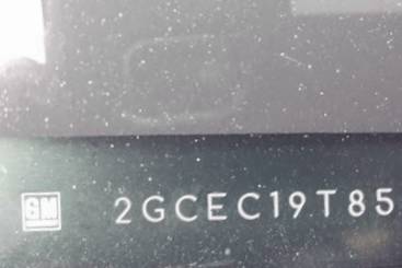 VIN 2GCEC19T851189024