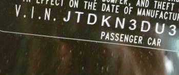 VIN JTDKN3DU3D5677674