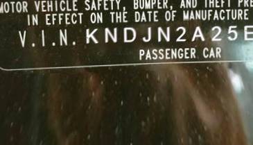 VIN KNDJN2A25E7081285