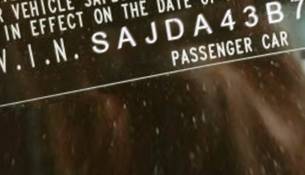 VIN SAJDA43B775B00827